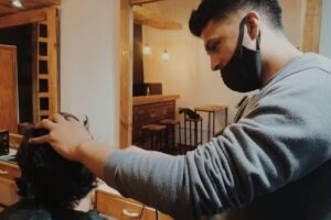 FRATERNO Peluquer&iacute;a & Barberia