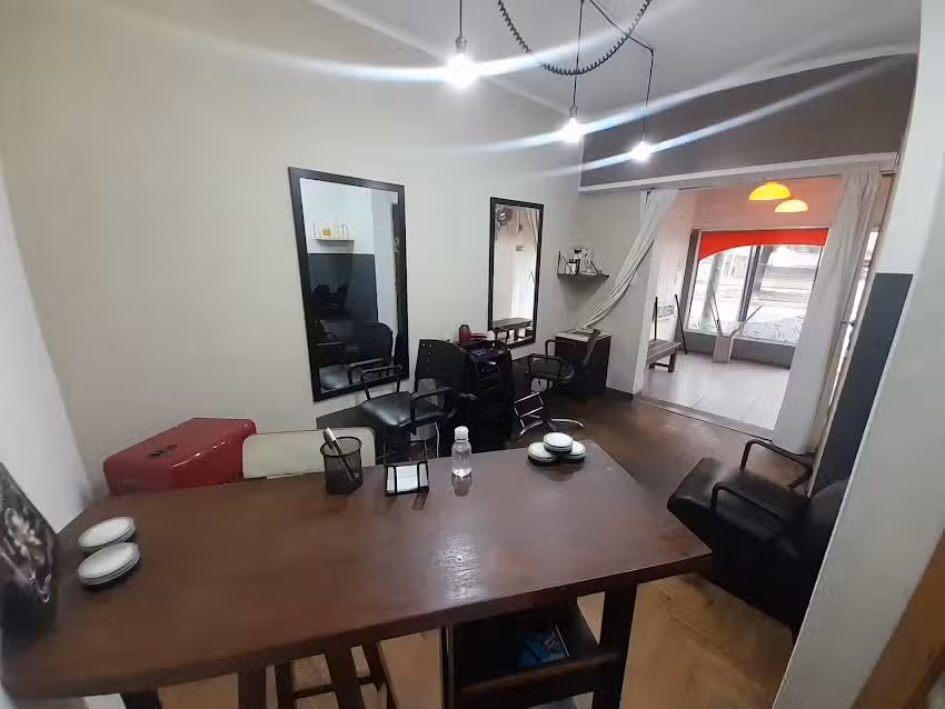 Fred&rsquo;s barbershop