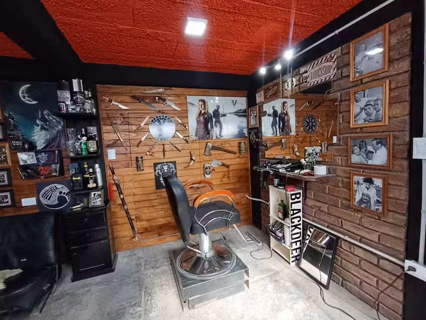 Garrison Barber Club