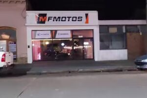 Gerard Salon De cortes