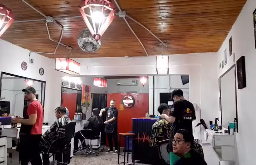 GINO Peluqueria y Barberia