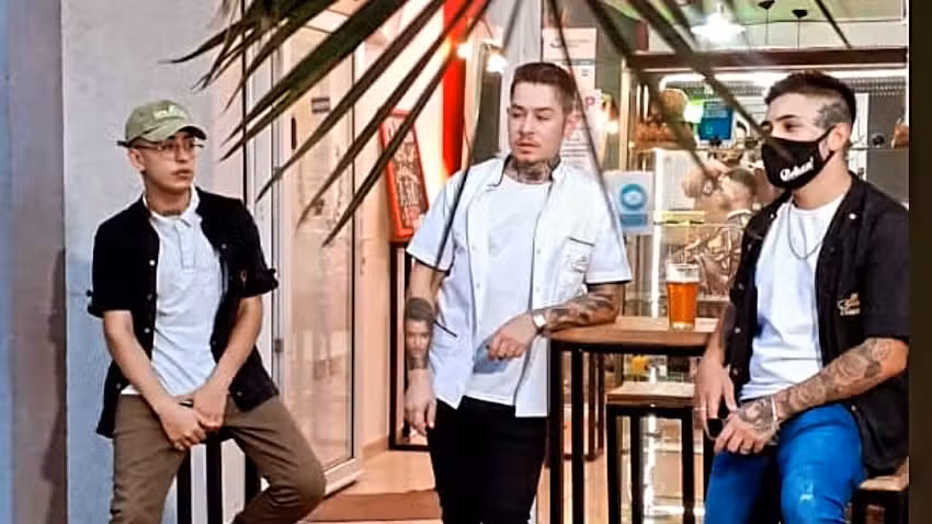 Gold studio ft vandalico