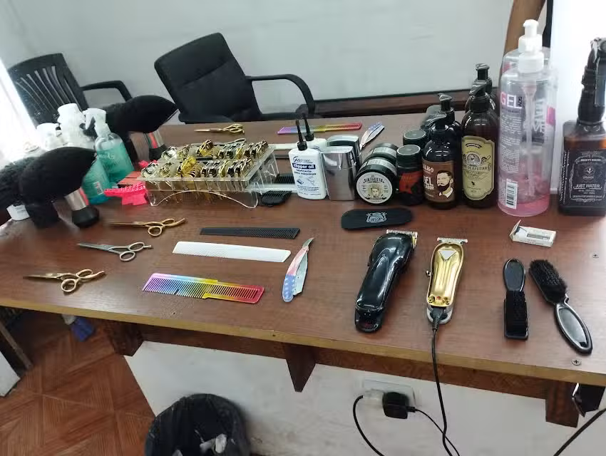 Gonzalo&rsquo;s Barbershop