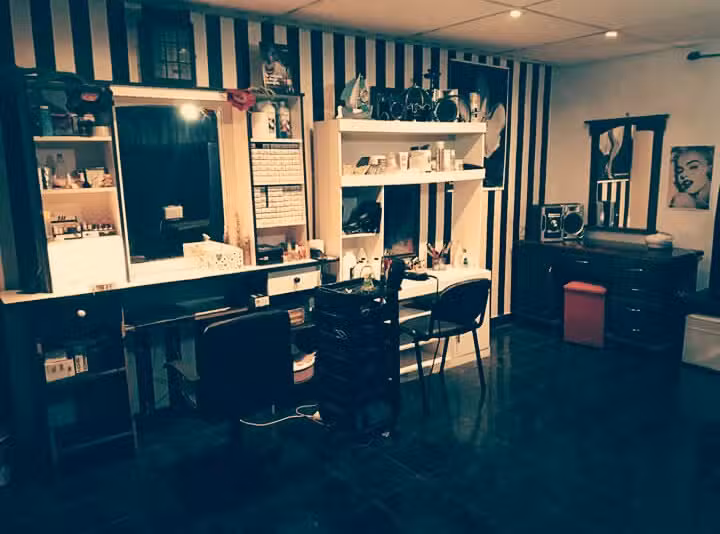 Hollywood centro de est&eacute;tica y peluquer&iacute;a