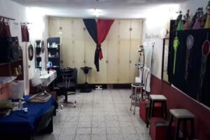 Huguito venencia peluqueria.