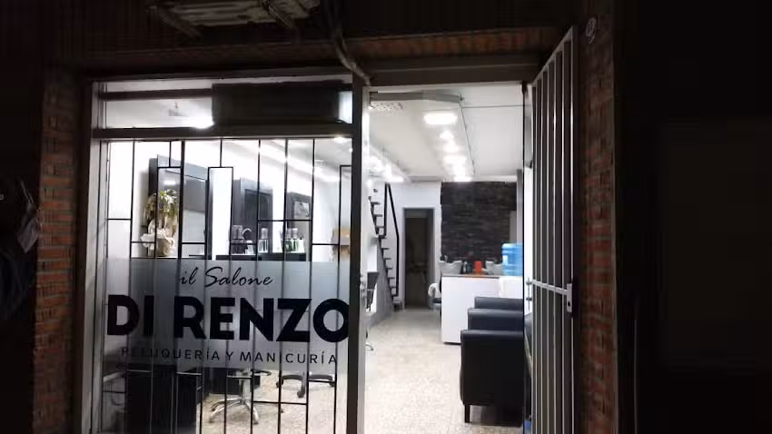 Il Salone Di Renzo