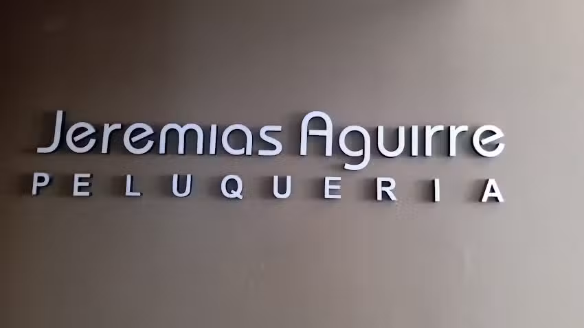 Jerem&iacute;as Aguirre peluqueria