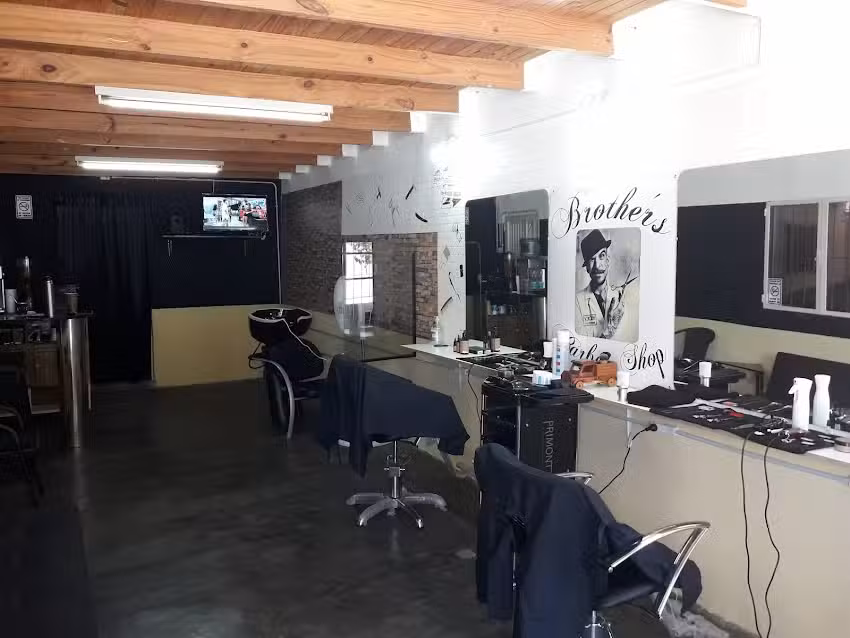 Jesus Noe Barber Shop