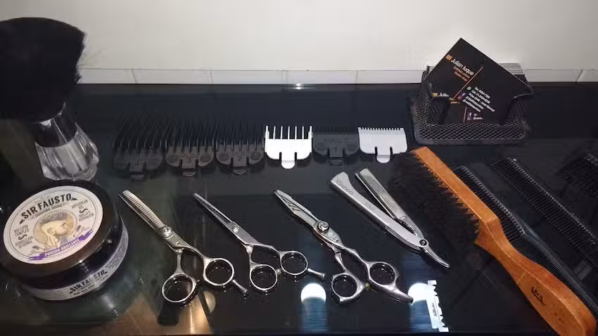 Julian Luque Estilista Unisex