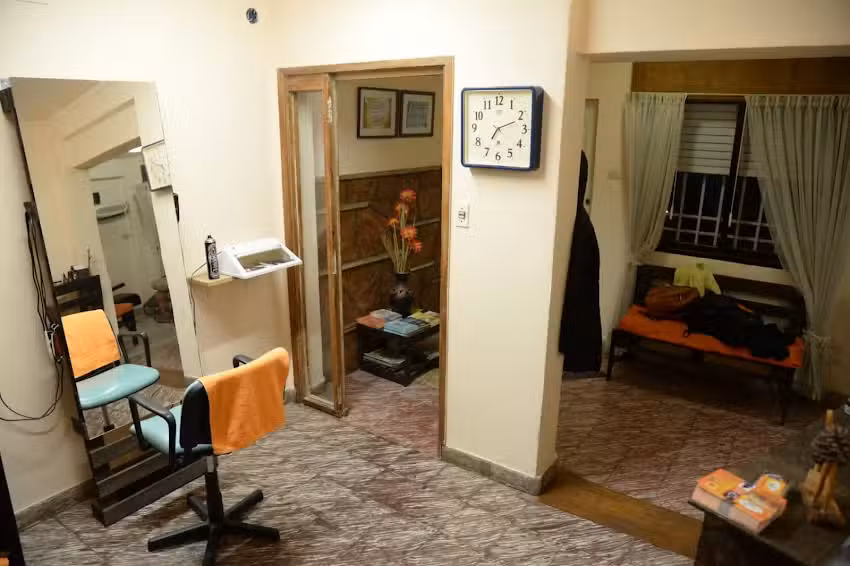 JyR Peluquer&iacute;a y Barber&iacute;a