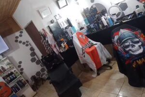 LA ESQUINA BARBERSHOP