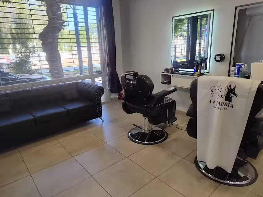 LA JAUR&Iacute;A BARBER&Iacute;A