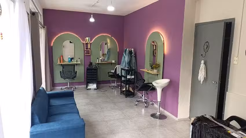 La margarita, peluquer&iacute;a & barber