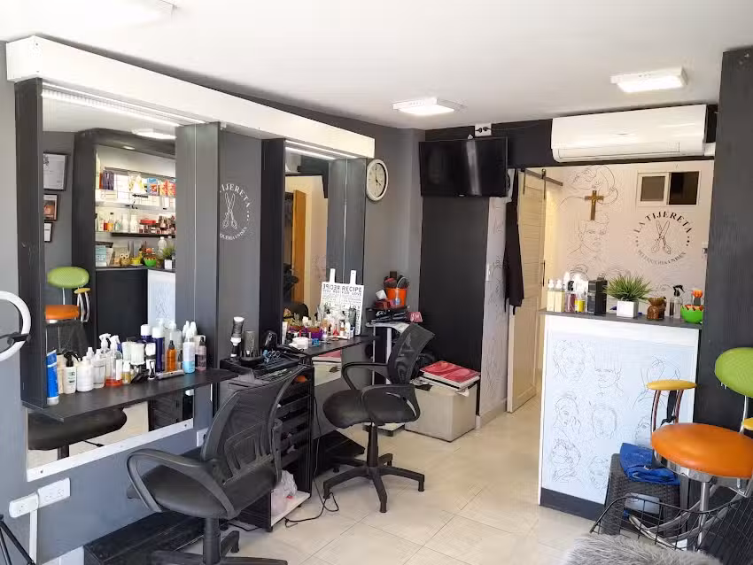 LA TIJERETA PELUQUERIA UNISEX