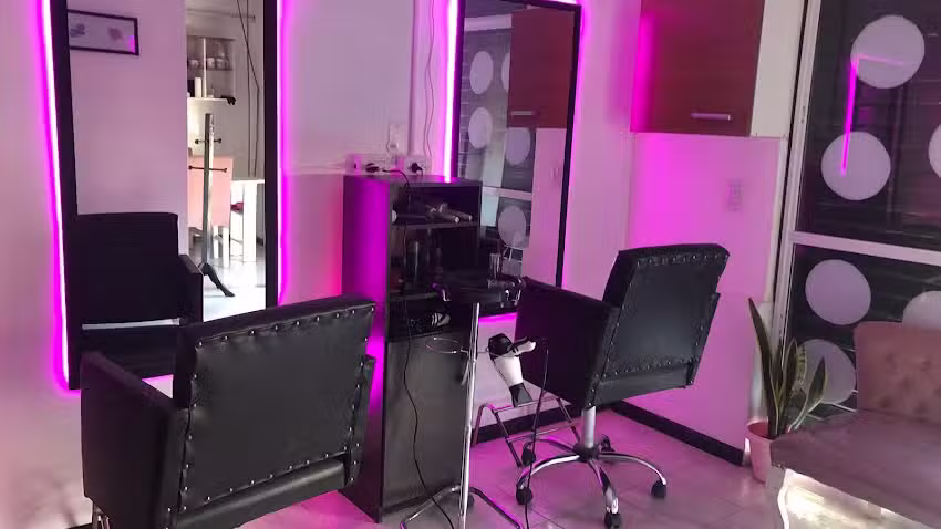 Ladies Sal&oacute;n de Belleza