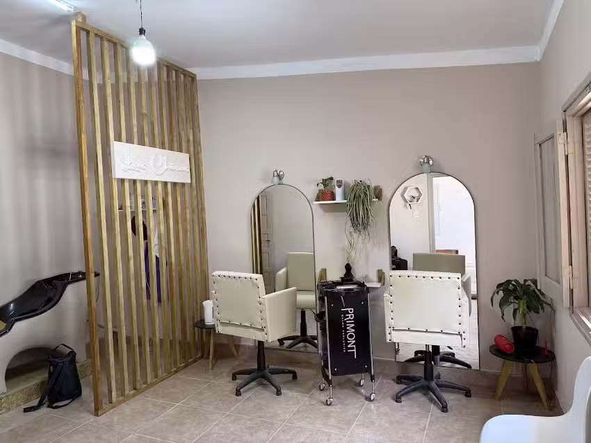 Las Chicas Salon de Belleza