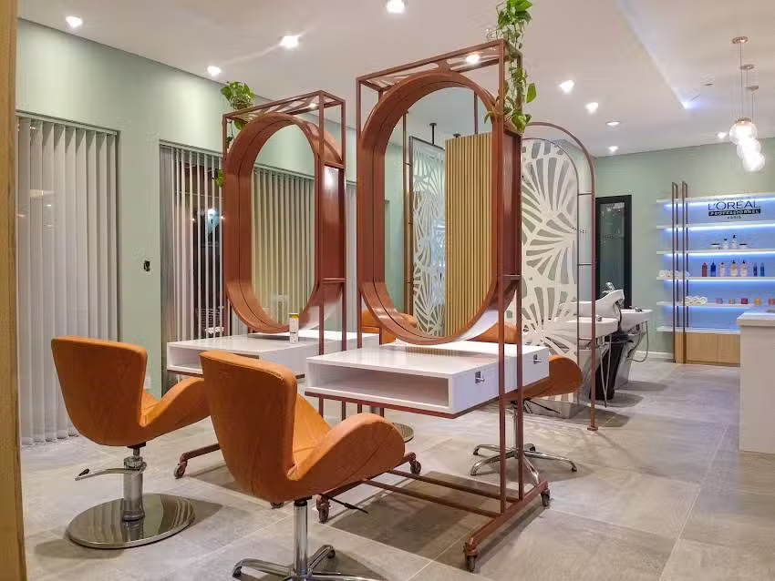 LAURA PORTAS peluquer&iacute;a