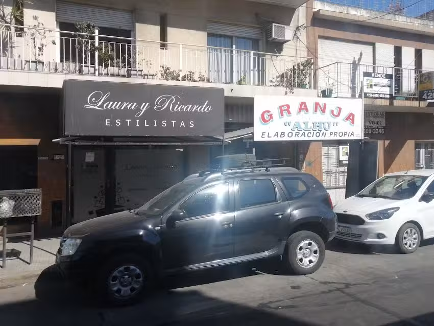 Laura Y Ricardo Estilistas