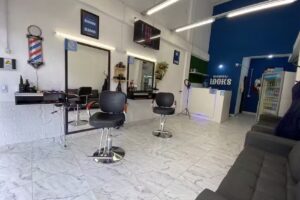 LOOKS BARBERIA PREMIUM