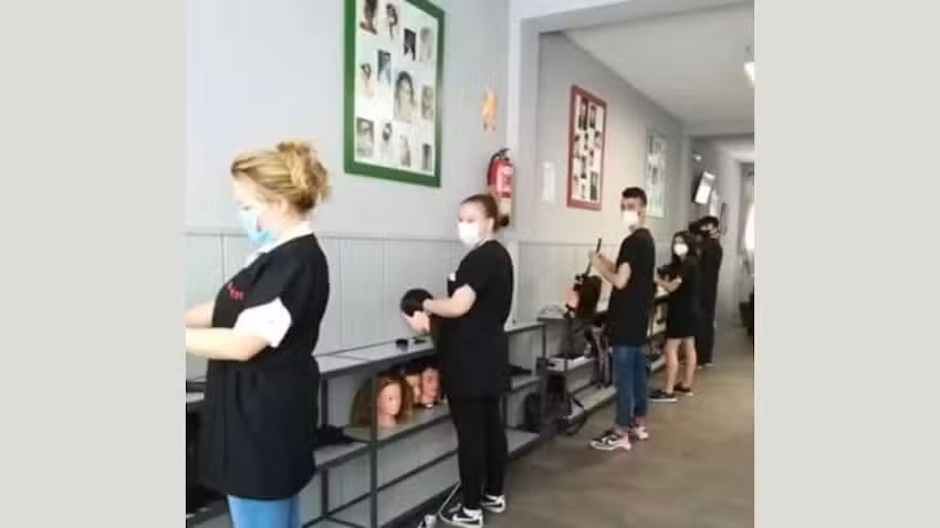 Lore Por Escuela y Studio de Imagen Personal