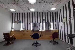 Los primos barber shop