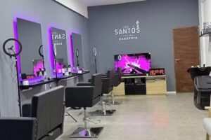 Los Santos barber&iacute;a