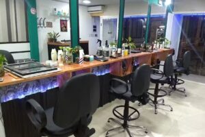 Lucas Dom&iacute;nguez coiffeur unisex