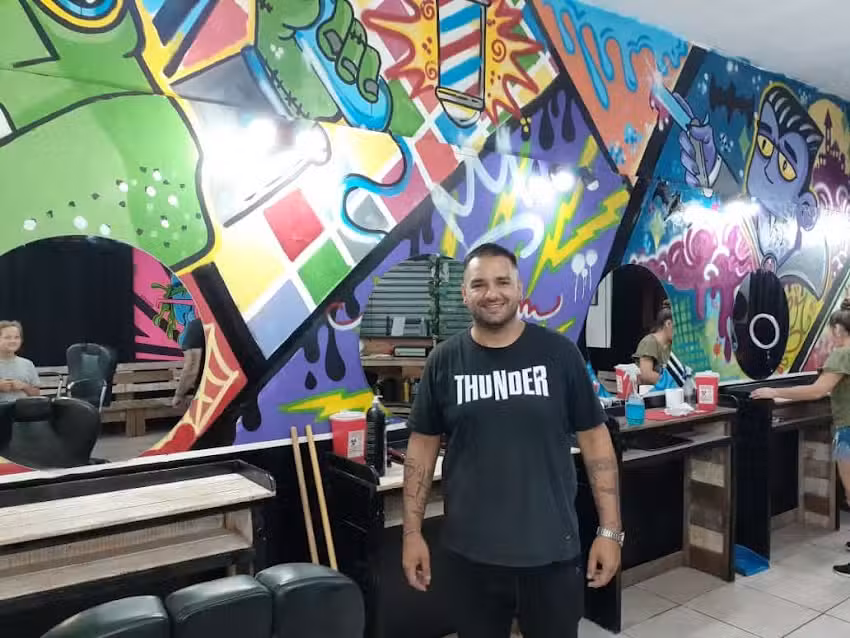 LUCHO CARMONA PELUQERIA Y BARBERIA