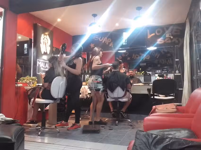 Mala&rsquo;s peluquer&iacute;a by Ingrid