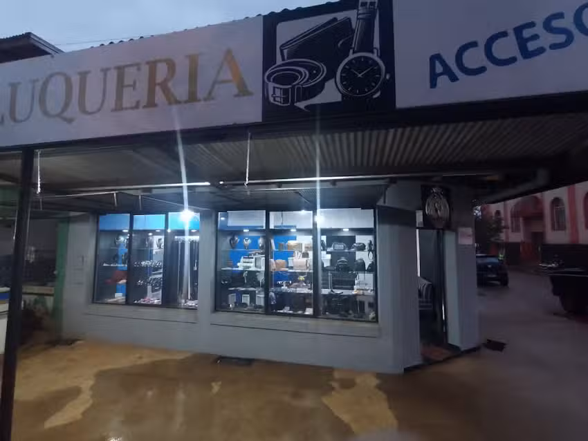 Mara, Peluqueria & Accesorios