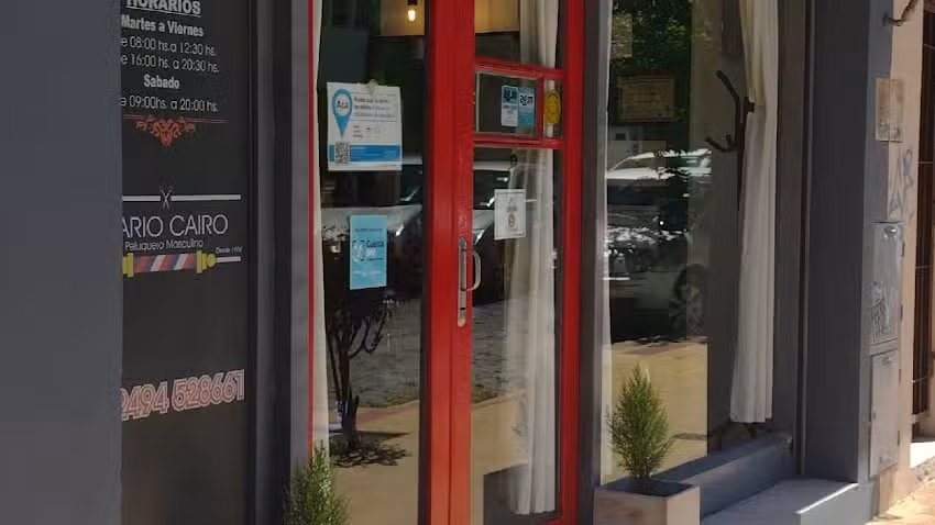 Mario Cairo sal&oacute;n masculino