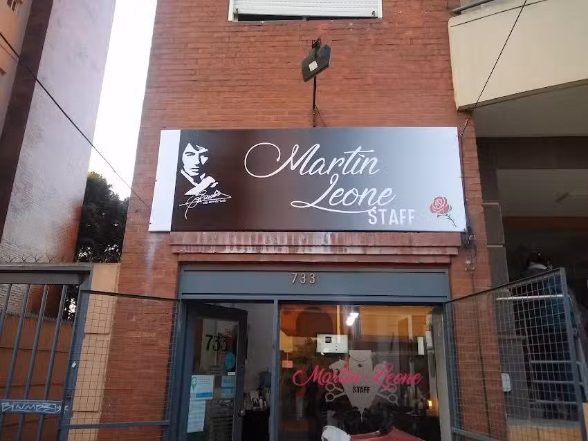 Mart&iacute;n Leone Staff