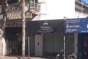 Mart&iacute;nez Barbershop