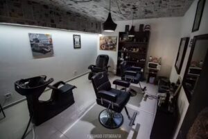 Merl&iacute;n&rsquo;s Peluquer&iacute;a Barber&iacute;a