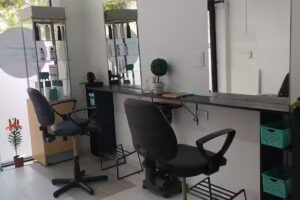 Moni Mariscal Peluquer&iacute;a