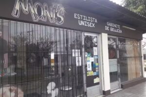 Moni’s by Victoria