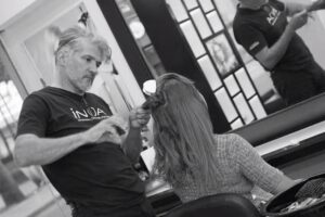 MORA Peluquer&iacute;a y Est&eacute;tica