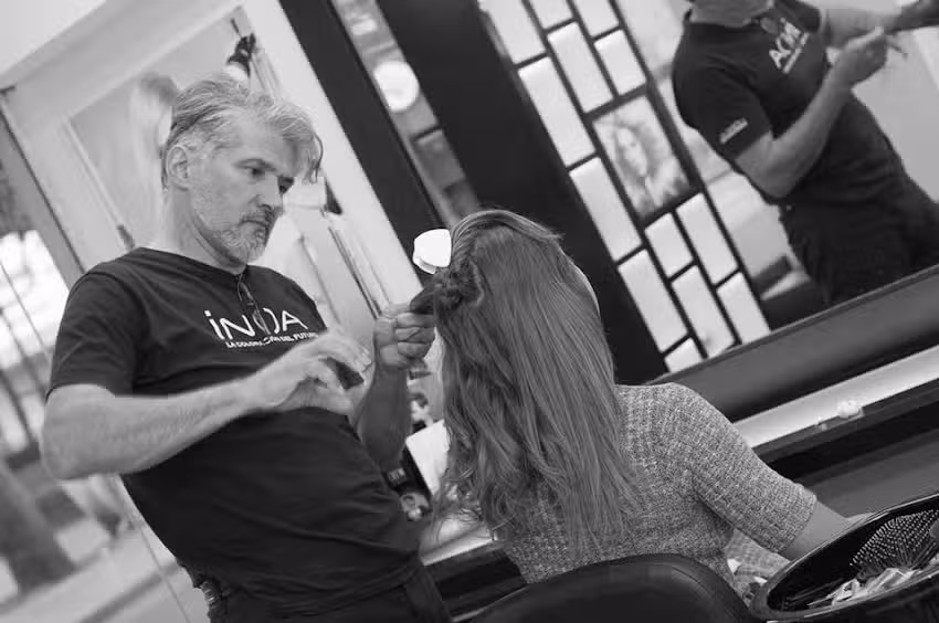 MORA Peluquer&iacute;a y Est&eacute;tica