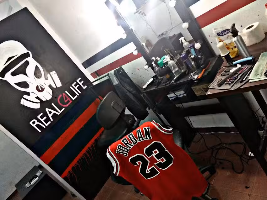 Muphasa Barber Shop Salon