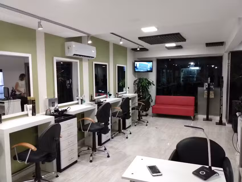 Mv Hair By Melina & Viviana