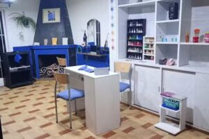 MV.STUDIO. Peluquer&iacute;a, manicur&iacute;a y make up