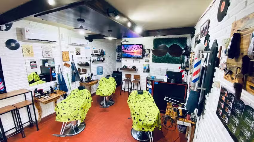 Navajo&rsquo;s Barber Shop