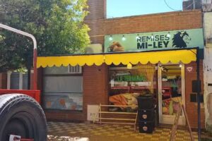 Ner&oacute;n Barber&iacute;a