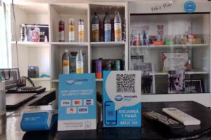 N&eacute;stor luna, peluquer&iacute;a unisex