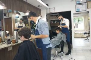 Nicolás Martínez Barbería Salón