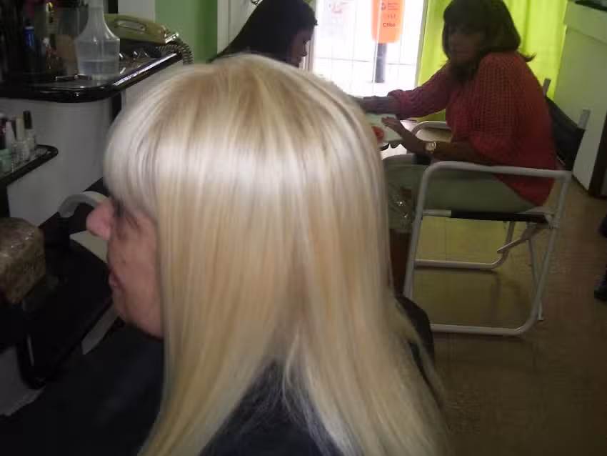 Nora Sal&oacute;n de Est&eacute;tica