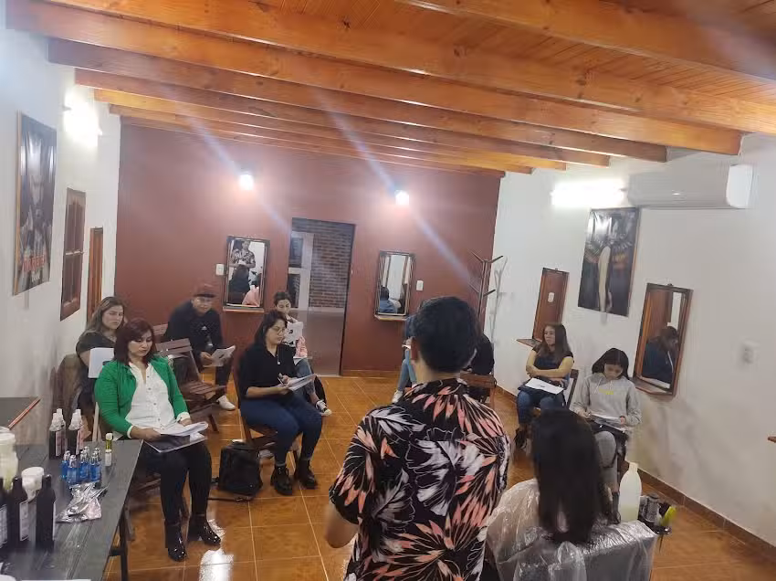 Nuevo Estilo Peluquer&iacute;a