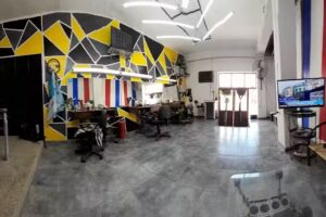 one mono barber shop