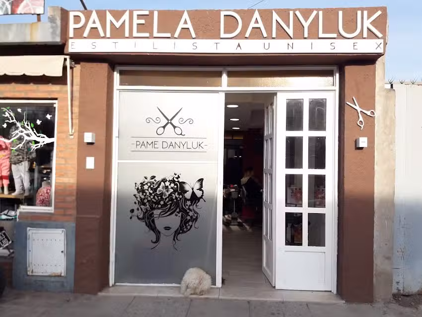 Pamela Danyluk Estilista