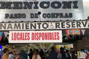 Paseo de compras MENICONI